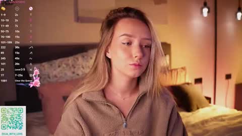 Lia online show from November 25, 2025, 3:06 am