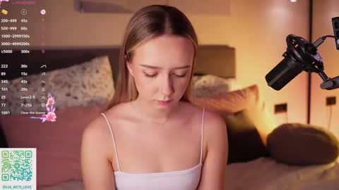 Lia online show from November 26, 2025, 2:56 am