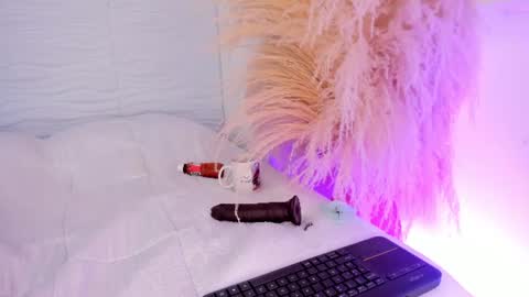 ALONDRA CUTE online show from July 14, 2026, 10:21 am