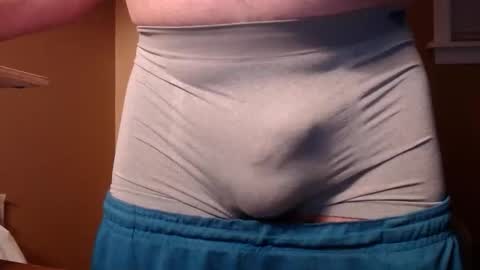 Snapshot of aloneandjustme chatting on January 9, 2026, 9:34 am JustMe online show from January 9, 2026, 9:34 am