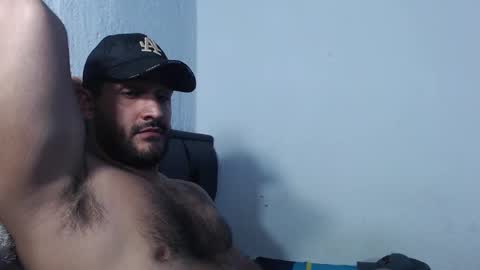 Snapshot of alonxoo chatting on December 16, 2025, 3:00 am alonxoo online show from December 16, 2025, 3:00 am