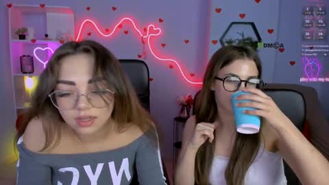 Snapshot of alorea_faye chatting on May 12, 2026, 5:10 pm Alorea online show from May 12, 2026, 5:10 pm