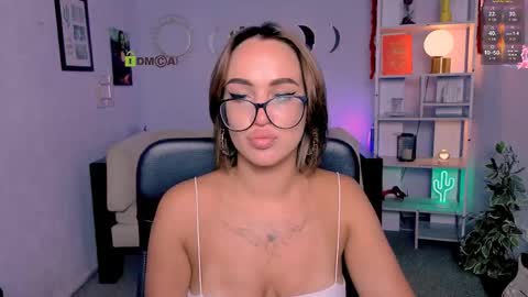 Snapshot of alorea_faye chatting on May 31, 2026, 1:18 pm Alorea online show from May 31, 2026, 1:18 pm