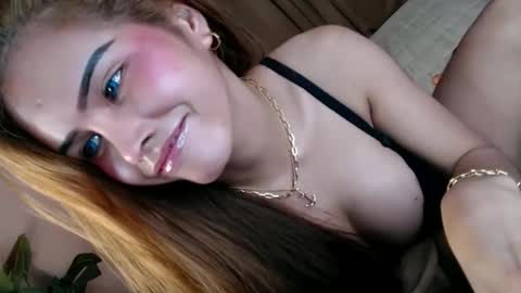 Snapshot of alove_too_last chatting on November 21, 2025, 2:16 pm LEXY online show from November 21, 2025, 2:16 pm