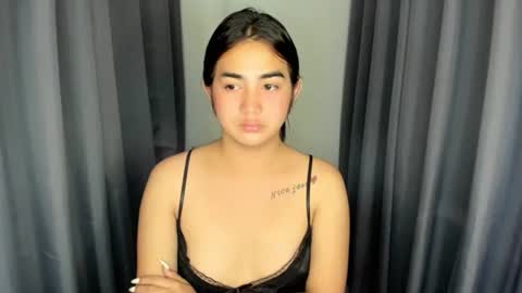 alovelydollnica online show from February 12, 2025, 2:43 pm