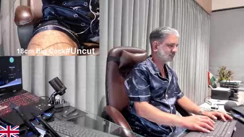 Snapshot of alpha_uk_boss chatting on March 18, 2026, 4:43 pm alpha_uk_boss online show from March 18, 2026, 4:43 pm