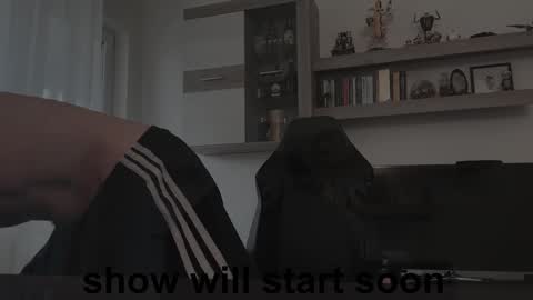 Snapshot of alphaboyfun chatting on February 18, 2026, 6:42 am Andi online show from February 18, 2026, 6:42 am