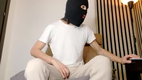 alphafindomhot online show from December 16, 2025, 9:14 am