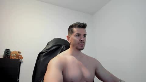 Snapshot of alphagodleatherking92 chatting on December 18, 2025, 7:36 am LeatherMaster online show from December 18, 2025, 7:36 am