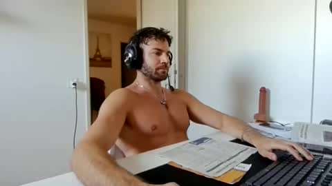 alphah_hunk online show from March 10, 2026, 2:22 pm