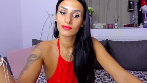 Snapshot of alphaqueenx chatting on September 21, 2025, 8:21 pm Michelle online show from September 21, 2025, 8:21 pm