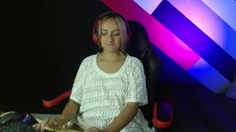 Snapshot of alterego1__ chatting on January 10, 2025, 9:20 pm Alter online show from January 10, 2025, 9:20 pm