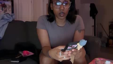 Snapshot of alternativeblack chatting on April 2, 2026, 11:46 pm Angelfacegf online show from April 2, 2026, 11:46 pm