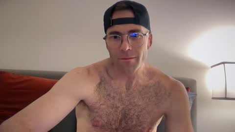 Snapshot of altoknights1 chatting on May 4, 2026, 7:37 am altoknights1 online show from May 4, 2026, 7:37 am