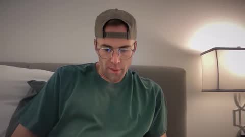 Snapshot of altoknights1 chatting on May 7, 2026, 4:51 am altoknights1 online show from May 7, 2026, 4:51 am