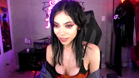 Sofie Kimino online show from February 5, 2025, 6:13 am