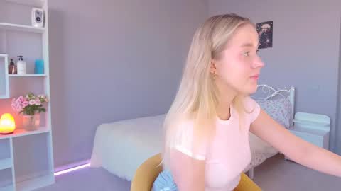 Snapshot of aluntick chatting on February 23, 2025, 1:53 pm Amelia NEXT STREAM online show from February 23, 2025, 1:53 pm