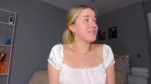 Snapshot of aluntick chatting on February 28, 2025, 5:15 pm Amelia NEXT STREAM online show from February 28, 2025, 5:15 pm