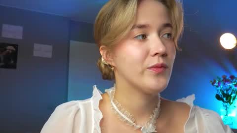 Amelia NEXT STREAM  online show from December 2, 2025, 1:39 pm