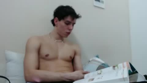 Snapshot of alvarodancer chatting on March 9, 2026, 1:59 pm alvarodancer online show from March 9, 2026, 1:59 pm