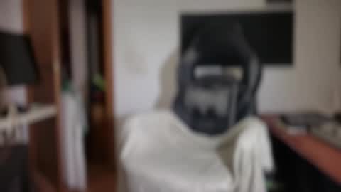 Snapshot of alvarooo1111 chatting on December 22, 2025, 12:40 am Balearicsex11 online show from December 22, 2025, 12:40 am