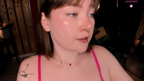 Lilu online show from May 5, 2026, 5:59 am