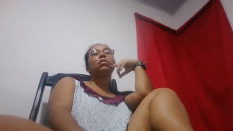 analia online show from October 18, 2025, 2:36 am