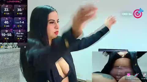   A L Y  online show from November 11, 2025, 12:05 pm