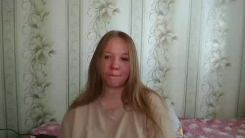 alya764770 online show from May 15, 2026, 11:01 pm