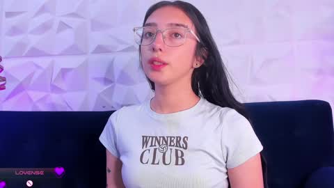 Snapshot of alys_molly chatting on January 31, 2025, 11:03 am sopie online show from January 31, 2025, 11:03 am