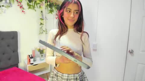 Snapshot of alyssa_joness chatting on February 17, 2025, 8:52 am alyssa_joness online show from February 17, 2025, 8:52 am
