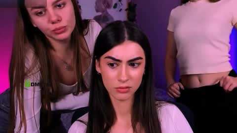 Snapshot of alyssamoan chatting on November 27, 2025, 2:19 pm alyssamoan online show from November 27, 2025, 2:19 pm