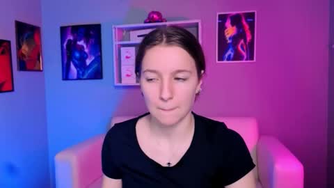 Snapshot of alyssamoan chatting on November 30, 2025, 11:47 am alyssamoan online show from November 30, 2025, 11:47 am