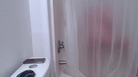 Snapshot of alyssiaamorexo chatting on December 16, 2024, 2:27 pm Alyssiaamorexo online show from December 16, 2024, 2:27 pm