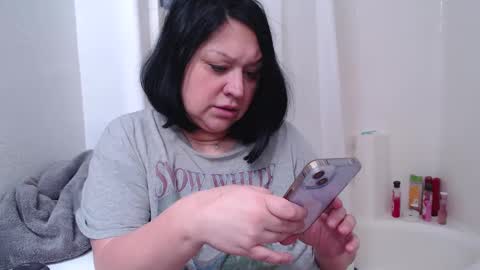 Snapshot of alyssiaamorexo chatting on December 19, 2024, 3:41 pm Alyssiaamorexo online show from December 19, 2024, 3:41 pm