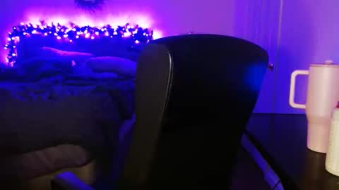 Snapshot of alyssiaamorexo chatting on March 11, 2026, 12:22 pm Alyssiaamorexo online show from March 11, 2026, 12:22 pm