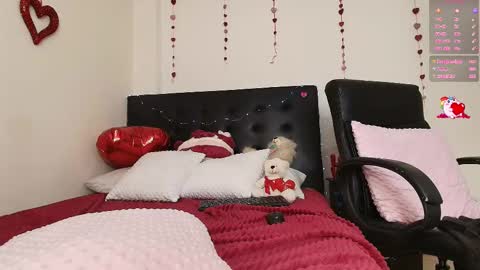 Snapshot of amabella_w chatting on February 17, 2025, 10:47 pm Isabella online show from February 17, 2025, 10:47 pm