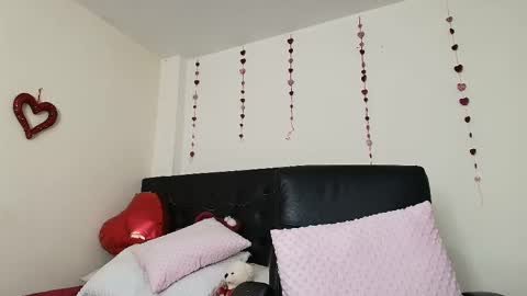 Snapshot of amabella_w chatting on February 18, 2025, 10:58 pm Isabella online show from February 18, 2025, 10:58 pm