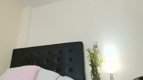 Snapshot of amabella_w chatting on March 8, 2025, 10:56 pm Isabella online show from March 8, 2025, 10:56 pm