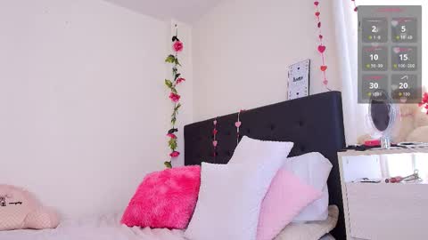 Snapshot of amabella_w chatting on September 11, 2025, 7:03 pm Isabella online show from September 11, 2025, 7:03 pm