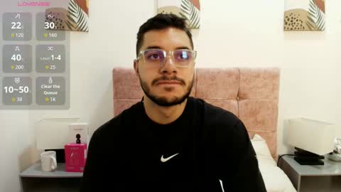 Snapshot of amadeo_wild chatting on March 8, 2026, 3:27 pm Amadeo Wild online show from March 8, 2026, 3:27 pm