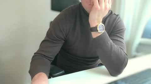 amadeos12345 online show from February 26, 2026, 12:59 pm