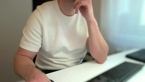 Snapshot of amadeos12345 chatting on March 17, 2026, 2:42 pm amadeos12345 online show from March 17, 2026, 2:42 pm