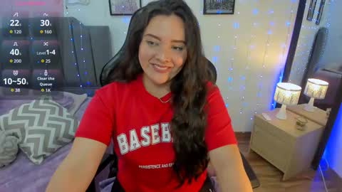 Snapshot of amaia_monet chatting on January 6, 2026, 7:39 pm Hi Im AmaiaHelp me reach 100 likes online show from January 6, 2026, 7:39 pm