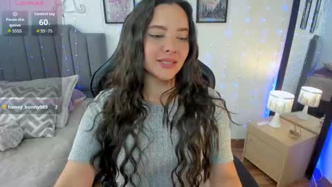 Snapshot of amaia_monet chatting on January 9, 2026, 7:15 pm Hi Im AmaiaHelp me reach 100 likes online show from January 9, 2026, 7:15 pm