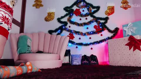 Snapshot of amaisinclair chatting on December 24, 2024, 5:05 am Amai Sinclair online show from December 24, 2024, 5:05 am
