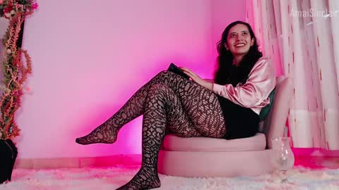 Snapshot of amaisinclair chatting on January 10, 2025, 12:15 pm Amai Sinclair online show from January 10, 2025, 12:15 pm