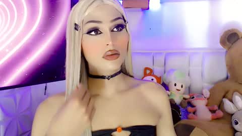 amal_baddel_ online show from March 11, 2025, 7:37 am