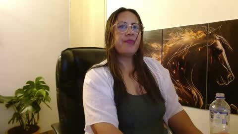 Snapshot of amalia_brunette chatting on April 14, 2026, 11:22 pm AMALIA online show from April 14, 2026, 11:22 pm