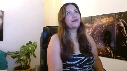 Snapshot of amalia_brunette chatting on April 19, 2026, 9:17 pm AMALIA online show from April 19, 2026, 9:17 pm